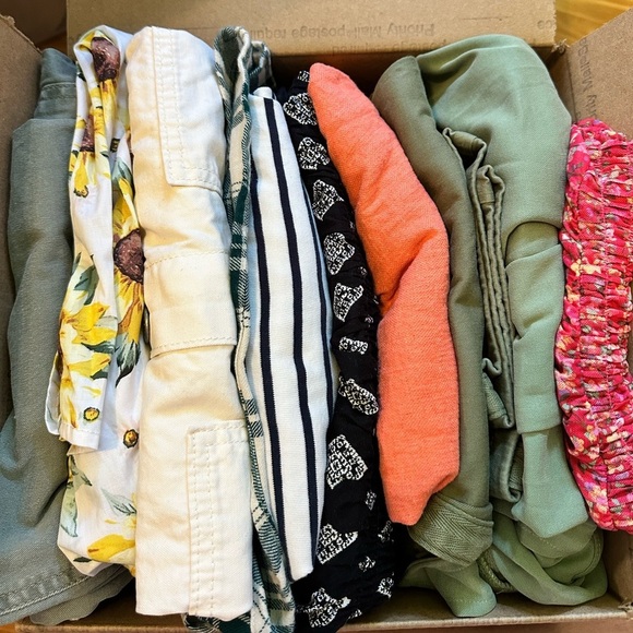 WOMEN’S XL (14/16) MYSTERY BOX 10 PIECES - Picture 3 of 3